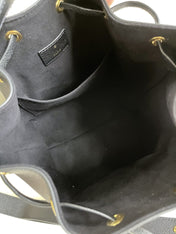 LV LOCKME BUCKET 23 BLACK GRAINED CALF SKIN
