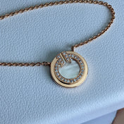 T DIAMOND CIRCLE PEDANT NECKLACE