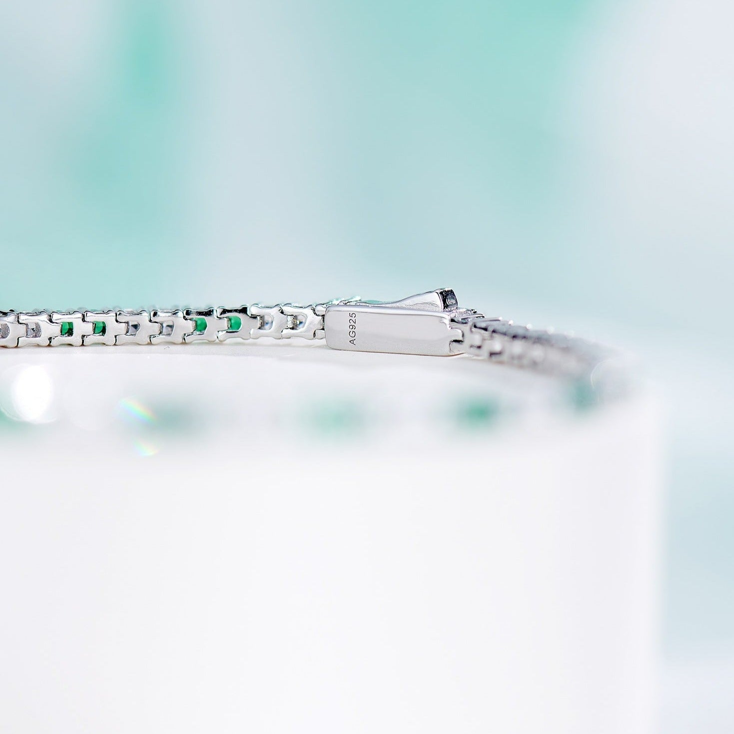 GREEN SPINEL MINI DIAMOND BRACELET