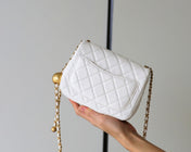 FLAP BAG 17CM WHITE LAMBSKIN GOLD HARDWARE