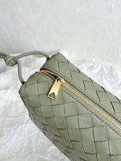 BV LOOP SMALL 23CM KHAKI CALFSKIN