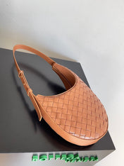 BV SMALL DROP 32CM BROWN LAMBSKIN