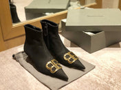 POINTED-TOE KITTEN HEEL 45 MM ANKLE BOOTS IN BLACK DENIM