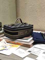 SMALL 24 VANITY CASE IN BLACK MONOGRAM OBLIQUE JACQUARD