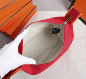 HM BRIDE-A-BRAC 25 RED CANVAS