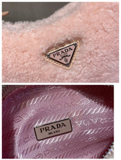 HOBO BAG 23 IN LIGHT PINK SHEARLING