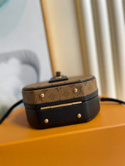 LV 25S PETITE BOITE CHAPEAU 17 IN BLACK MONOGRAM REVERSE CALFSKIN