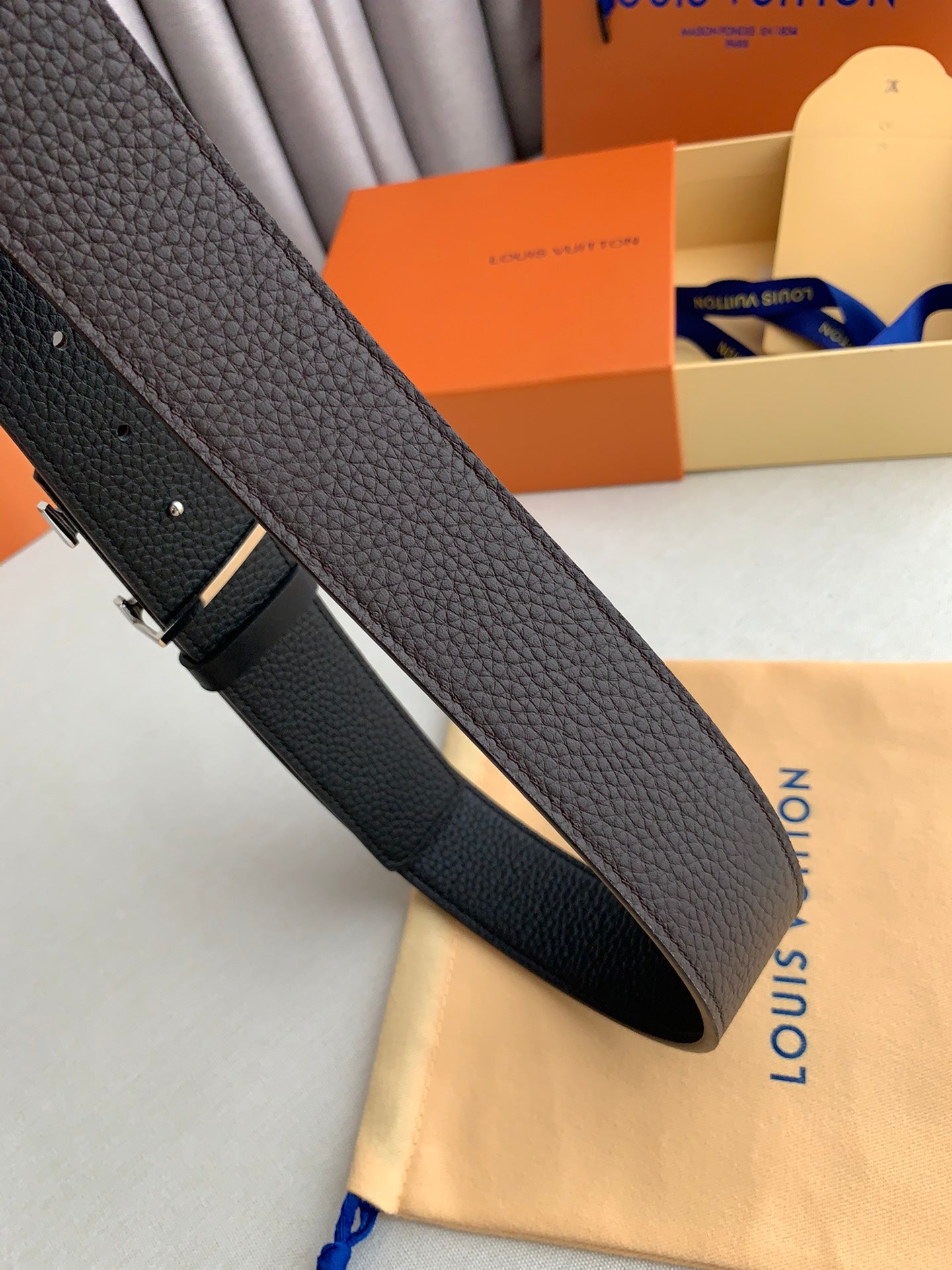 LV 25S BELT 38 MM IN DARK BROWN CALFSKIN 593213