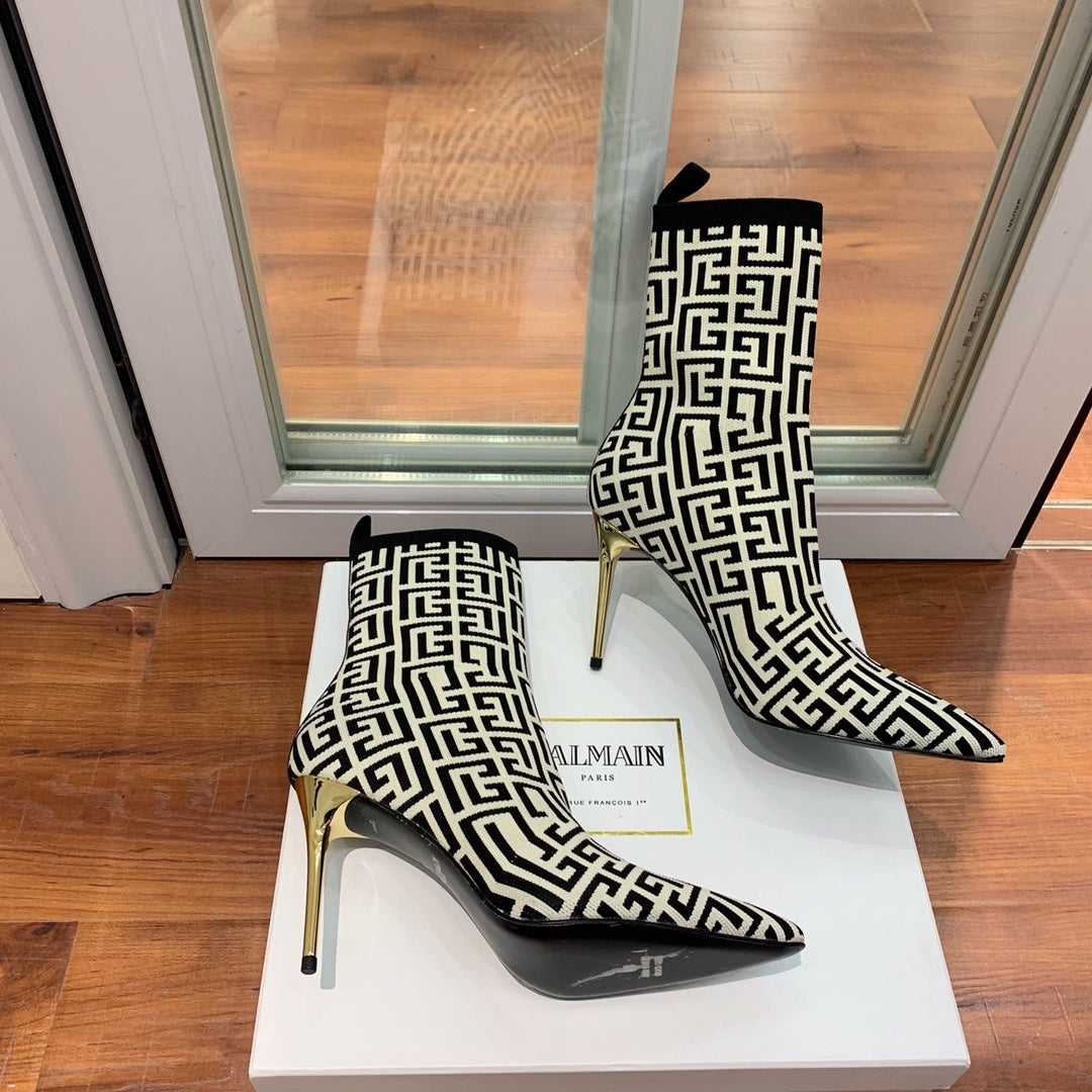BALMAIN 26S BOOTS 105 MM IN BLACK AND LIGHT BEIGE FLYKNIT STYLE 9