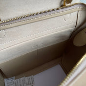 FISH BAG 24 BEIGE CREAM LEATHER