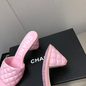 DIAMOND-QUILTED 6 CM SANDALS IN BABY PINK LAMBSKIN