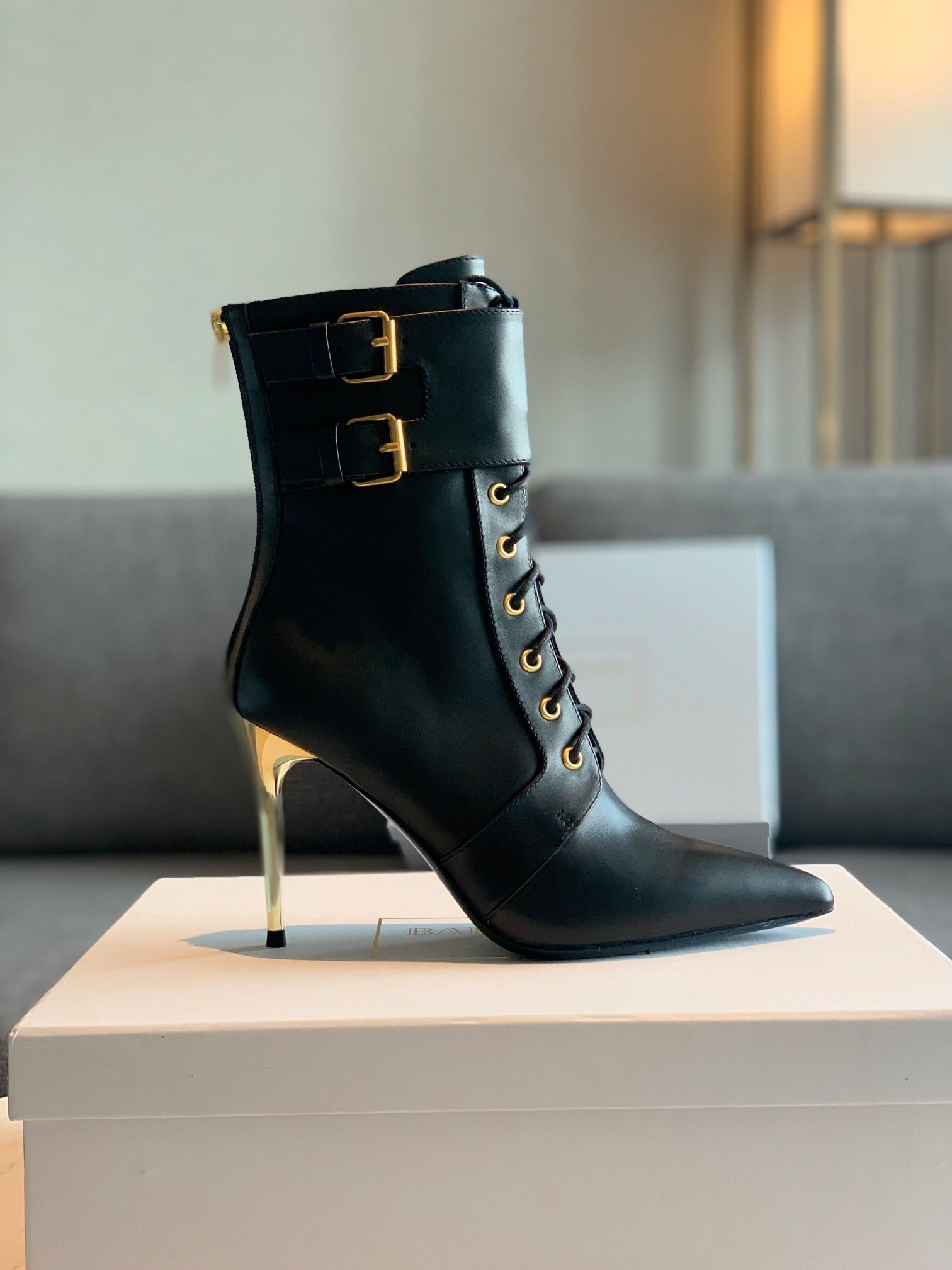 BALMAIN 26S LACE-UP ANKLE BOOTS 105 MM IN BLACK CALFSKIN