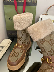 HORSEBIT SNOW ANKLE BOOTS IN ECRU BEIGE MONOGRAM JACQUARD FABRIC MIX BROWN CALFSKIN AND LAMB WOOL LINING