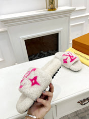 LV FLAT SLIPPER IN WHITE MIX BRIGHT PINK SHEARLING