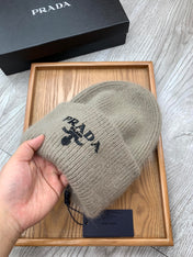 BEANIE HAT IN KHAKI BROWN WOOL 108747