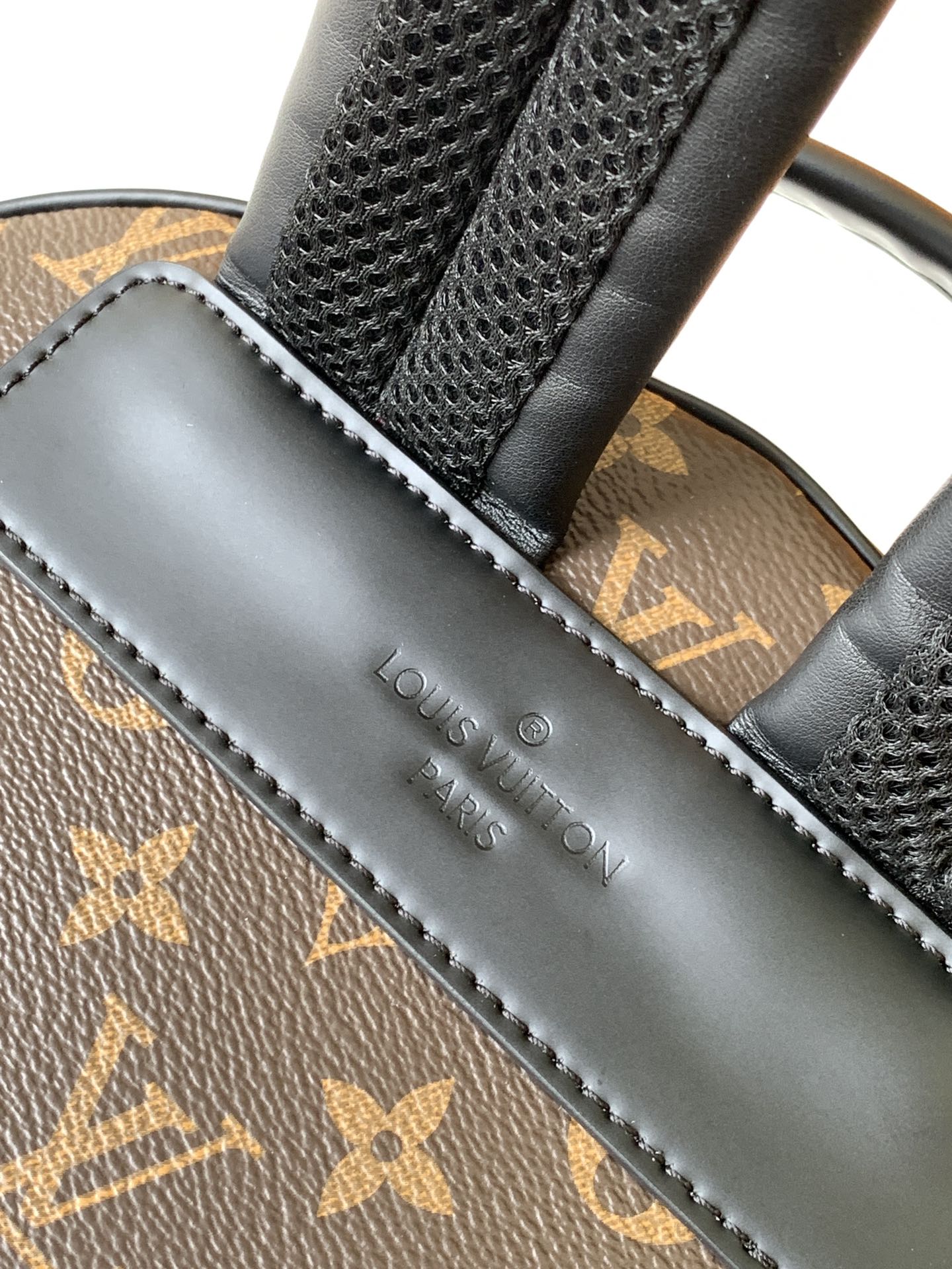 BACKPACK 40 IN BROWN MONOGRAM LAMBSKIN