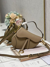 DIOR 26S SADDLE BAG 19 IN BEIGE CALFSKIN