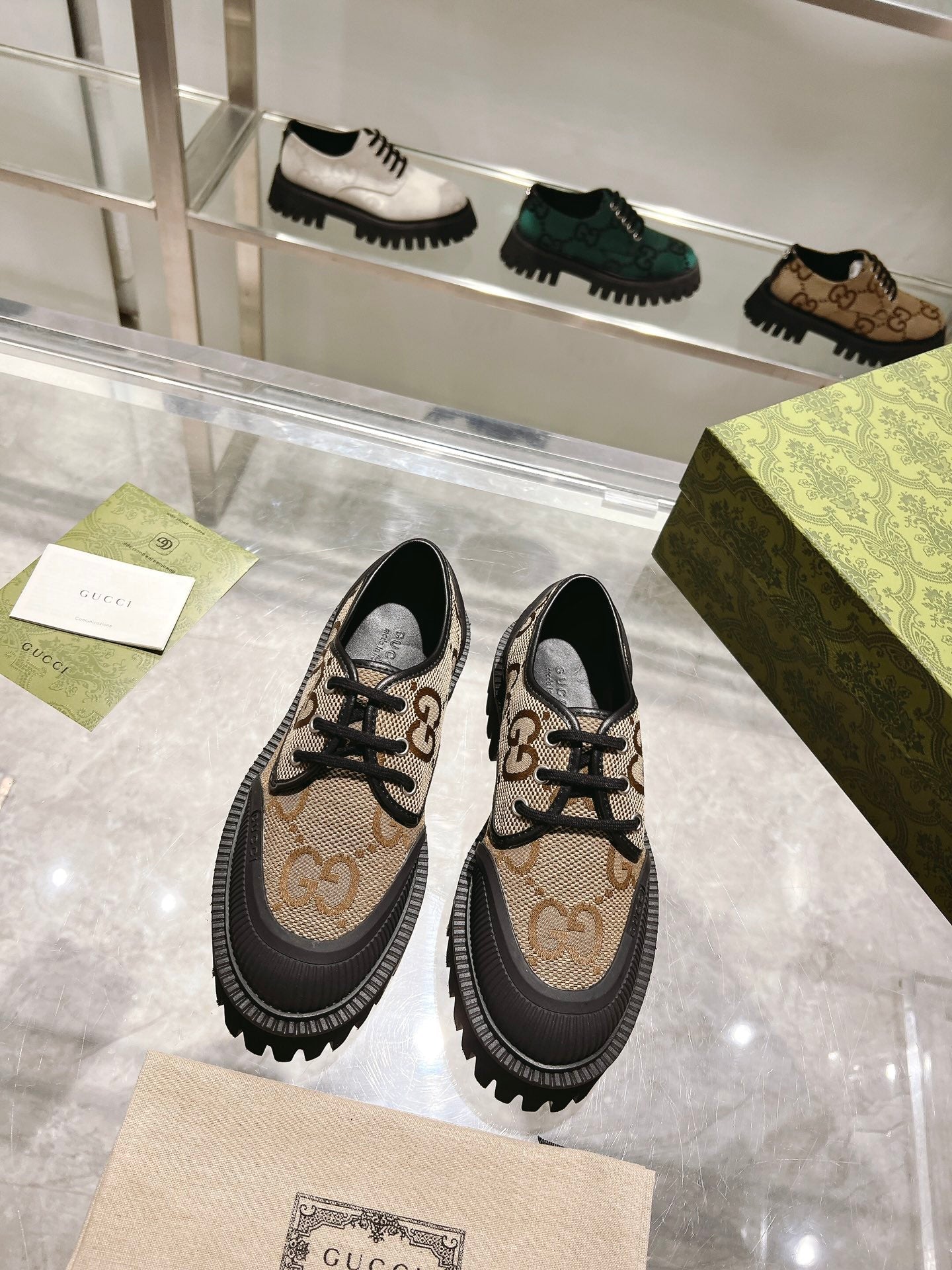 GUCCI 26S LACE-UP SHOES IN BEIGE AND BLACK GG CANVAS