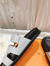 CHYPRE SANDAL BLACK AND WHITE LAMBSKIN