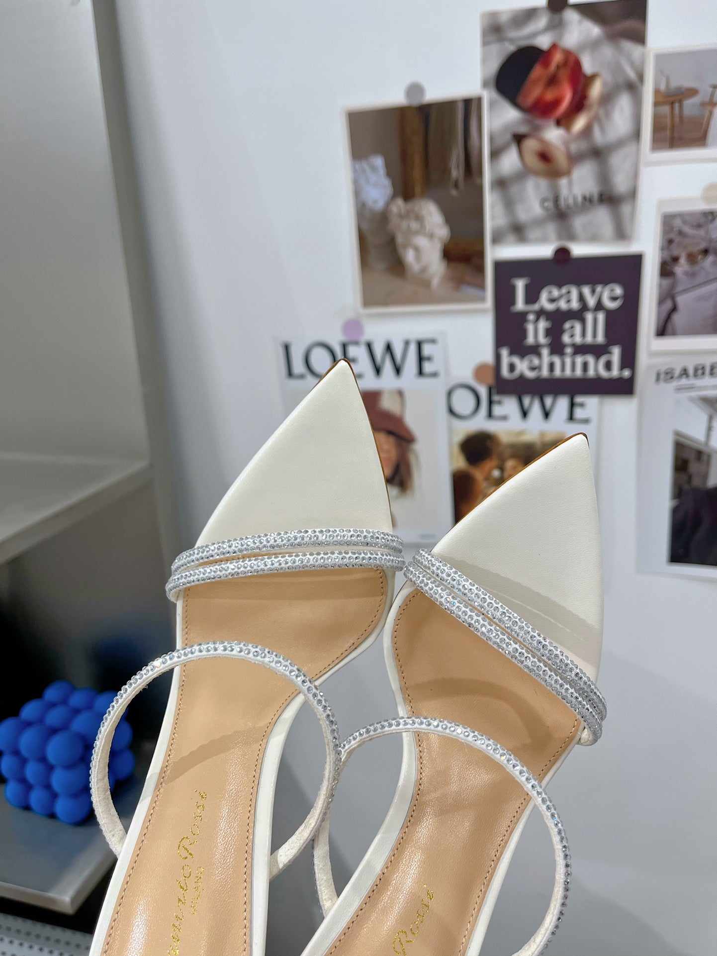 GIANVITO ROSSI 26S POINTED HIGH-HEEL SANDALS 100 MM IN CREAM WHITE LAMBSKIN