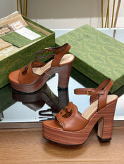GG 120 INTERLOCKING G SANDAL CARAMEL CALFSKIN