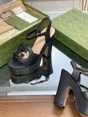GG 120 INTERLOCKING G SANDAL BLACK CALFSKIN
