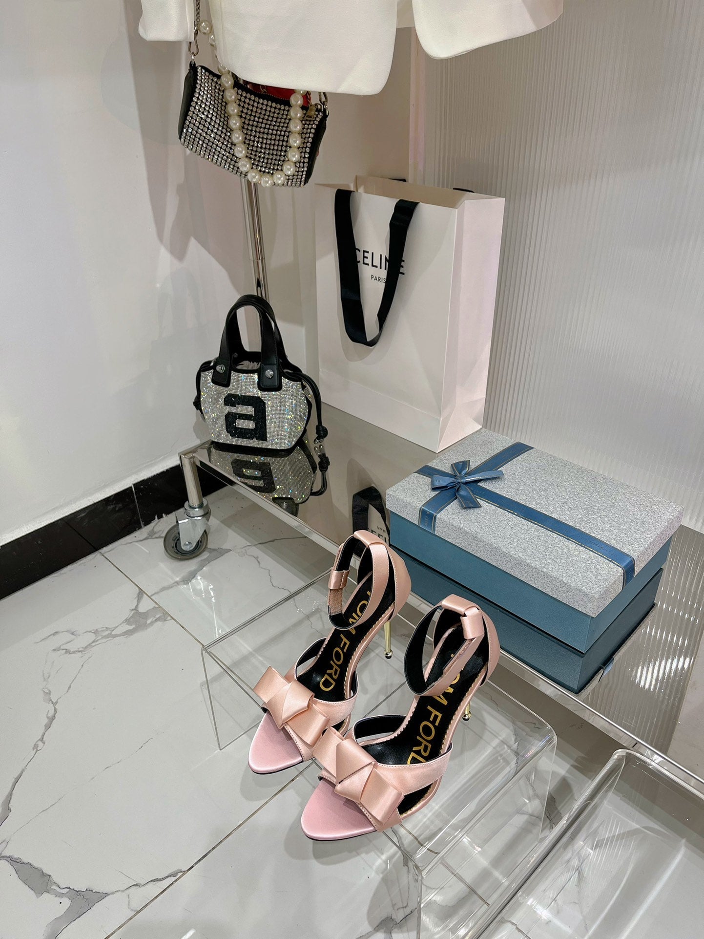 HIGH HEELS 11 CM IN PEACH PINK PURE SILK AND LAMBSKIN