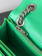 CRUSH CHAINED BAG 25 IN GREEN QUILTED CRUSHED CALFSKIN SILVER HARDWARE