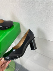 ATOMIC HIGH PUMP 9 CM IN BLACK CALFSKIN