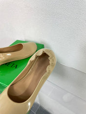 ATOMIC BALLERINA FLAT IN BISQUE BEIGE CALFSKIN