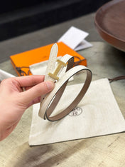 HM FOCUS BUCKLE & REVERSIBLE PEANUT BROWN AND WHITE LEATHER STRAP 13MM GOLD HARDWARE