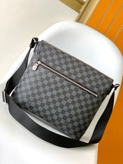 LV 25S SMALL DISTRICT CROSSBODY BAG 31 IN BLACK DAMIER GRAPHITE CANVAS AND CALFSKIN