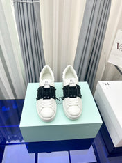 FLATFORM ROCKSTUD UNTITLED SNEAKER IN WHITE MIX BLACK CALFSKIN WITH RHINSTONES