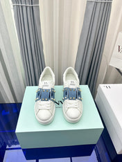 FLATFORM ROCKSTUD UNTITLED SNEAKER IN WHITE CALFSKIN MIX AEGEAN BLUE FABRIC