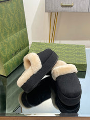 GG MOLLY MULE IN BLACK MONOGRAM JACQUARD FABRIC AND SHEARLING LINING