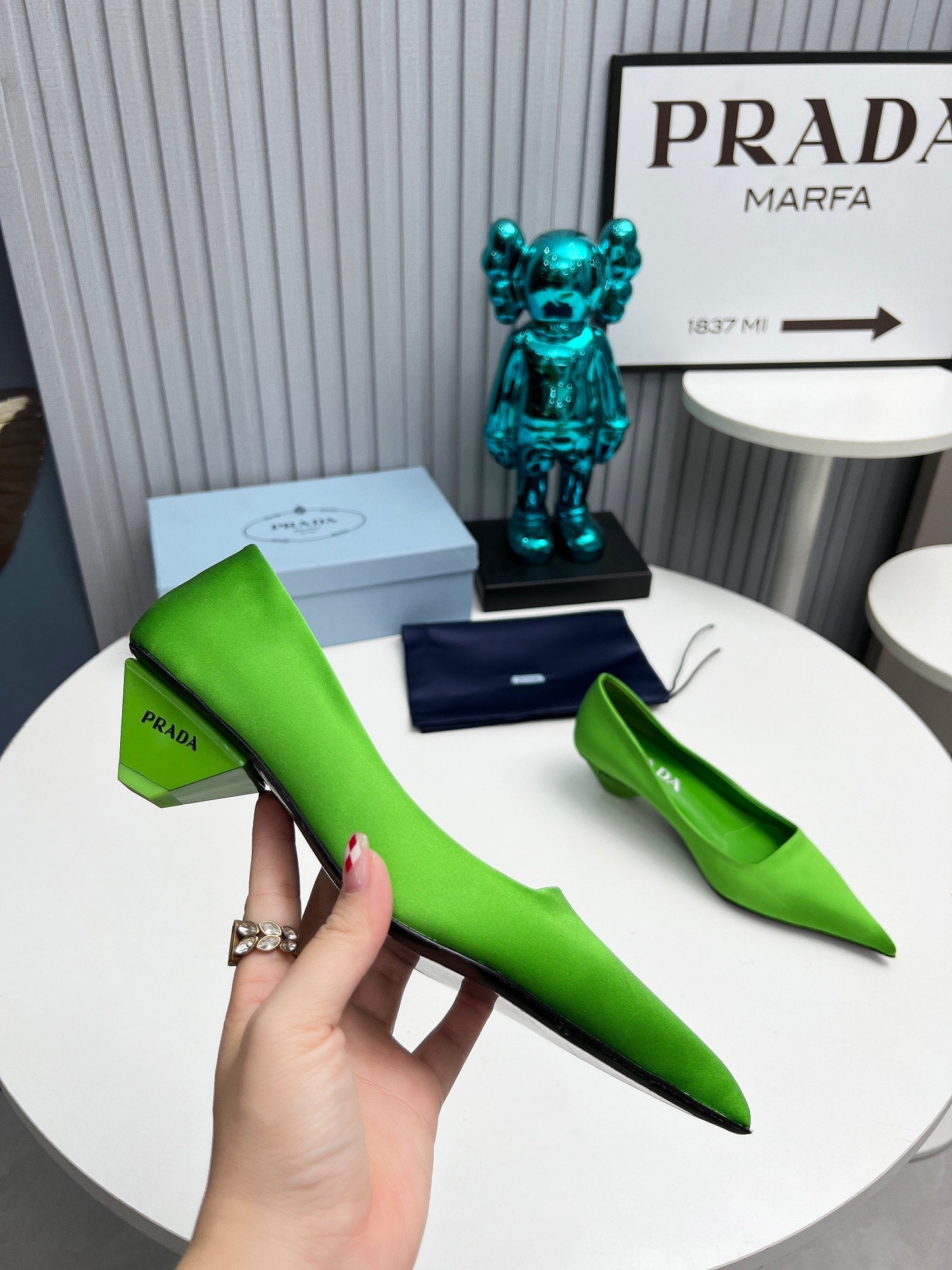 PRADA 26S POINTED TOE PUMPS 40MM IN APPLE GREEN SATIN