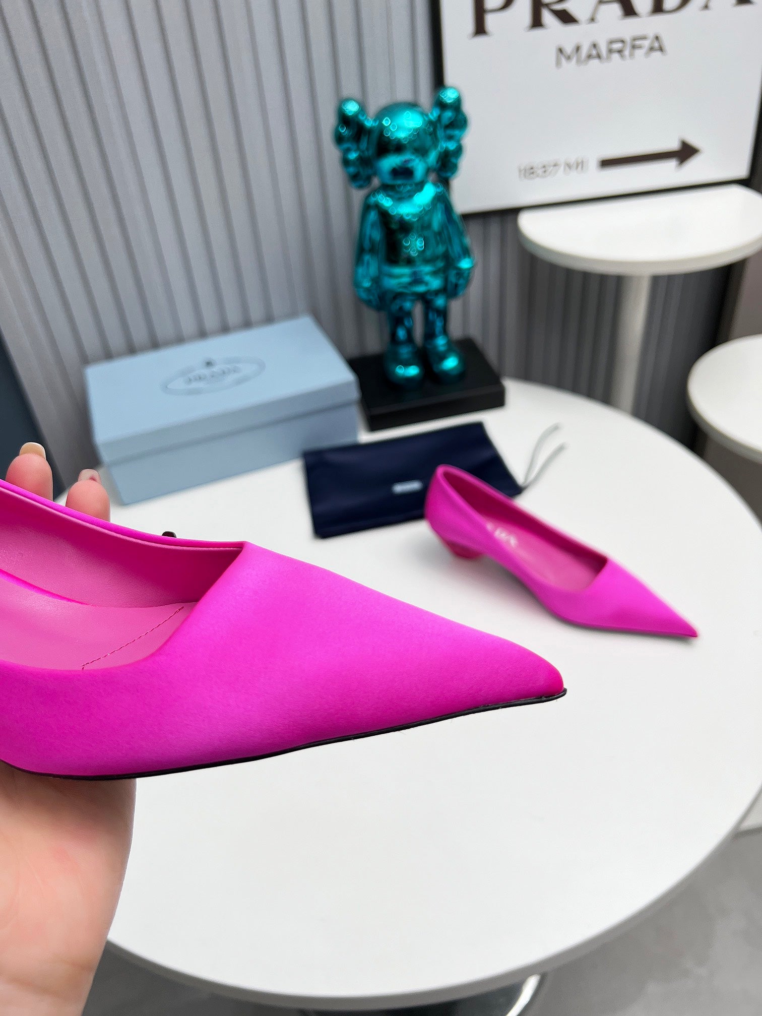 PRADA 26S POINTED TOE PUMPS 40MM IN FUCHSIA PINK SATIN