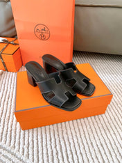 HELIA 60 SANDAL IN BLACK CALFSKIN