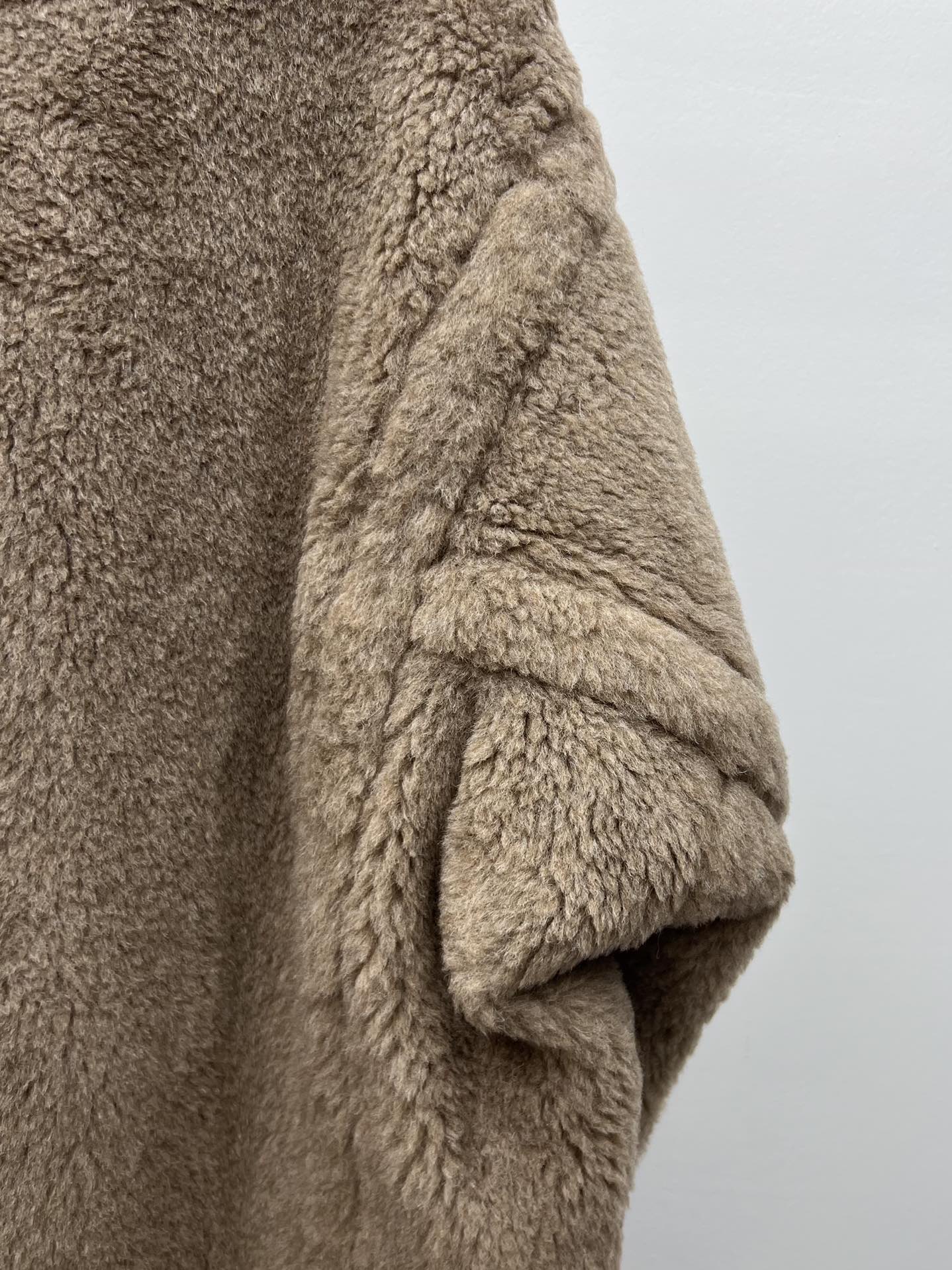 DIOR 25S LONG TEDDY COAT STYLE 252