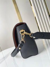 SOFT TWIST 27 IN BLACK CALFSKIN GOLD LOGO