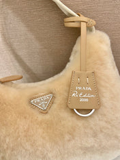 HOBO BAG 23 IN BEIGE RABBIT FUR