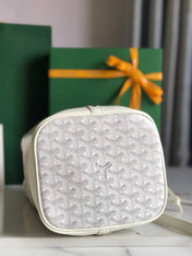 PETIT FLOT BUCKET BAG 22 IN WHITE GOYARDINE CANVAS AND LAMBSKIN TRIM