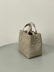 MEDIUM TOUJOURS BUCKET BAG 22 IN BEIGE CANNAGE CALFSKIN