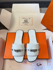 GIULIA FLAT SANDAL IN WHITE CALFSKIN