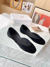 THE ROW 26S ROUND TOE BALLET FLATS IN BLACK SUEDE
