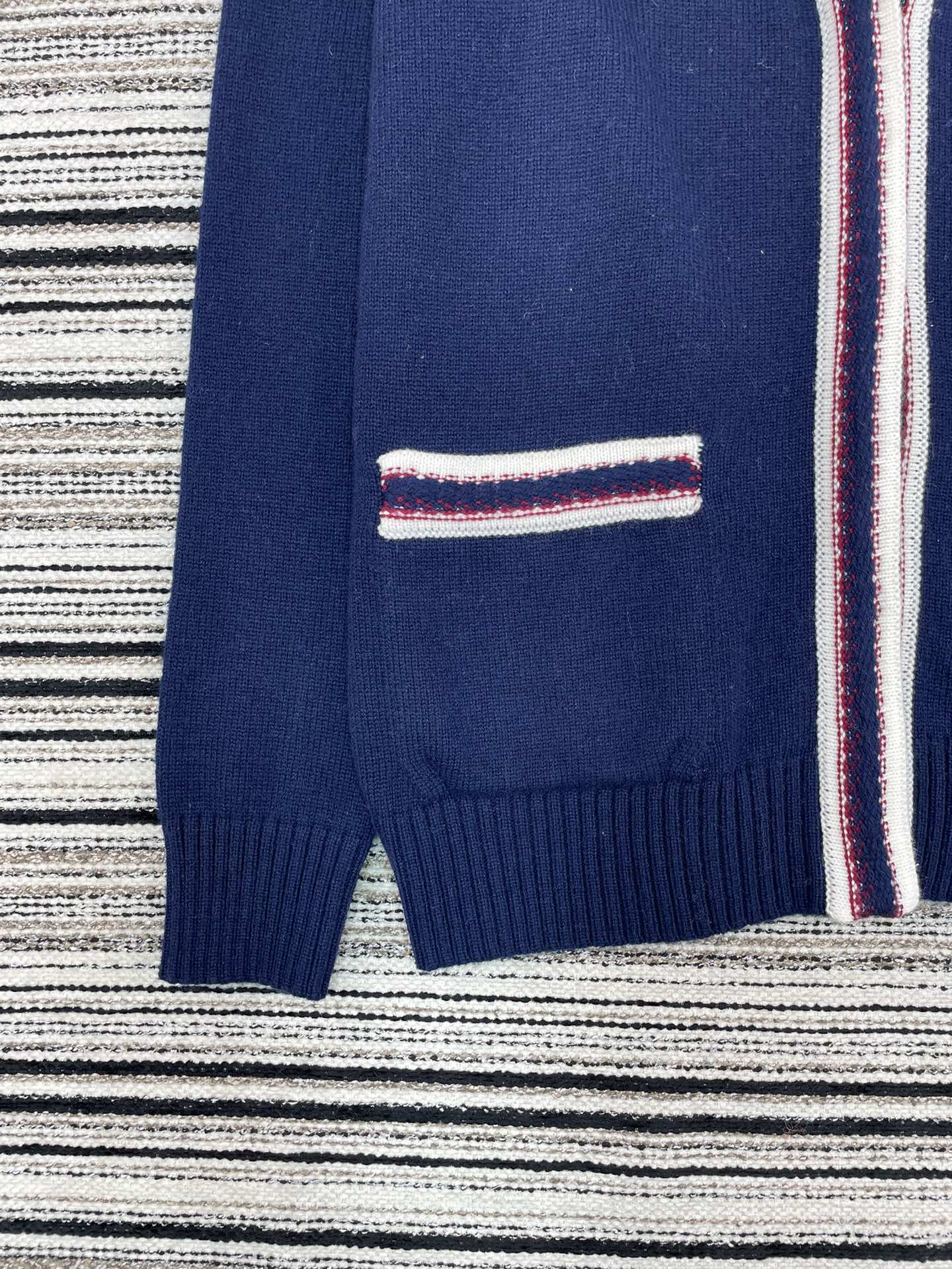 CHANEL 26S CARDIGAN 941
