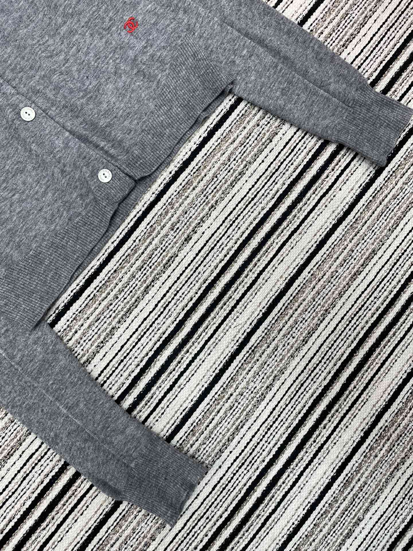 CHANEL 26S CARDIGAN 898