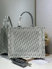 DIOR 26S BOOK TOTE BAG 42 IN GREY AND WHITE OBLIQUE JACQUARD