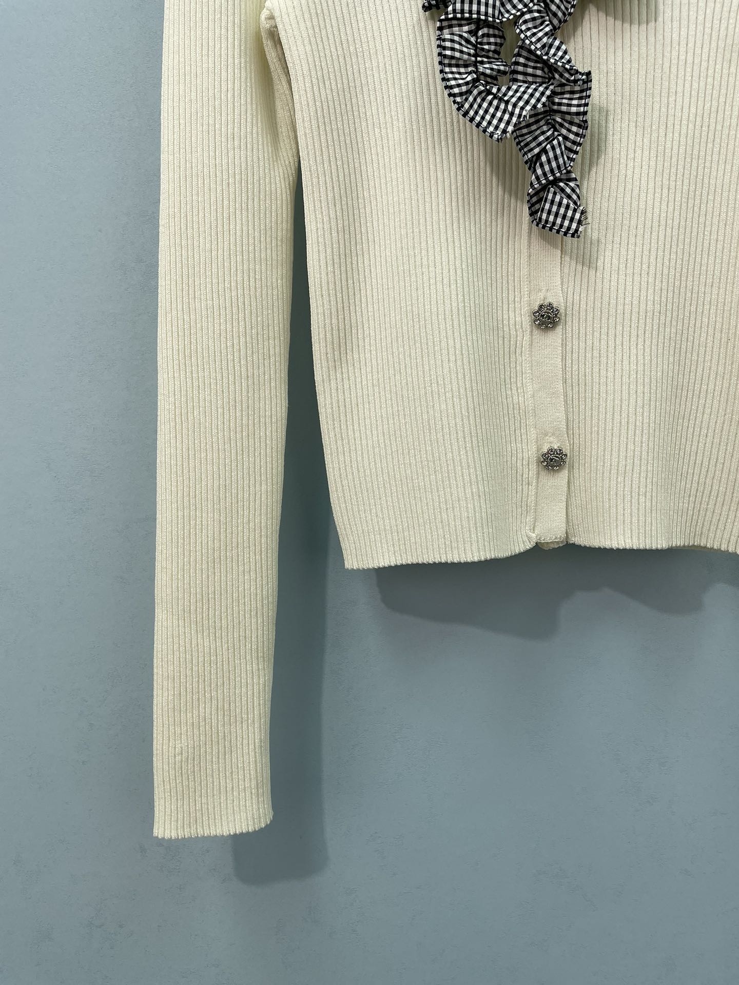 CHANEL 26S RUFFLE KNIT CARDIGAN 1653
