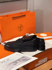 HM PARIS LOAFERS IN BLACK CALFSKIN WITH CLASSIC PENNY STRAP DESIGN